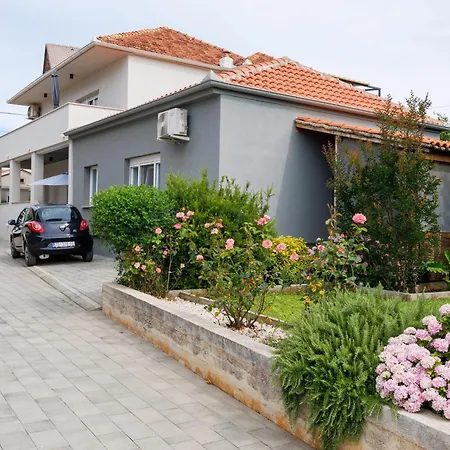 Summer Flower Appartement