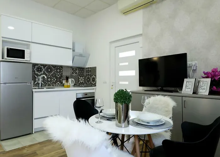 Summer Flower Апартаменты